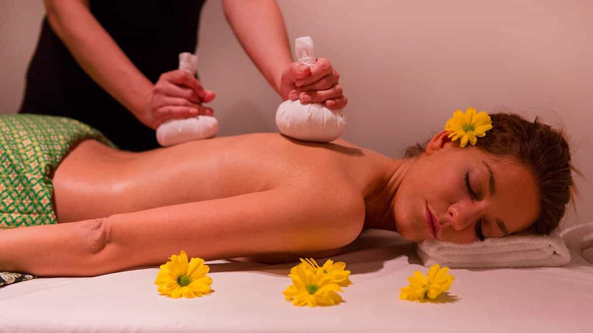 Masaje Ayurveda con Pindas